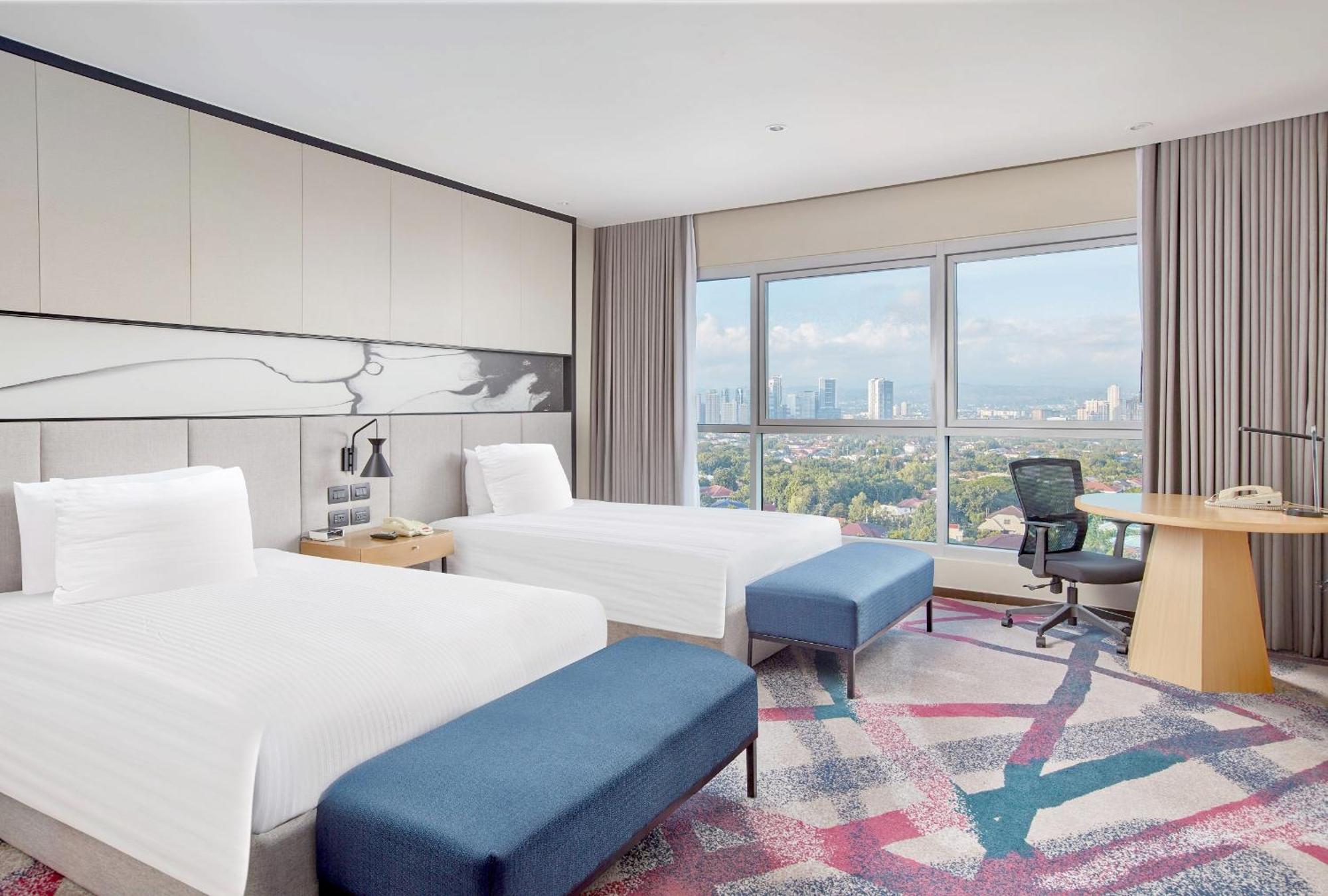 Crowne Plaza Manila Galleria By Ihg Pasig City Экстерьер фото